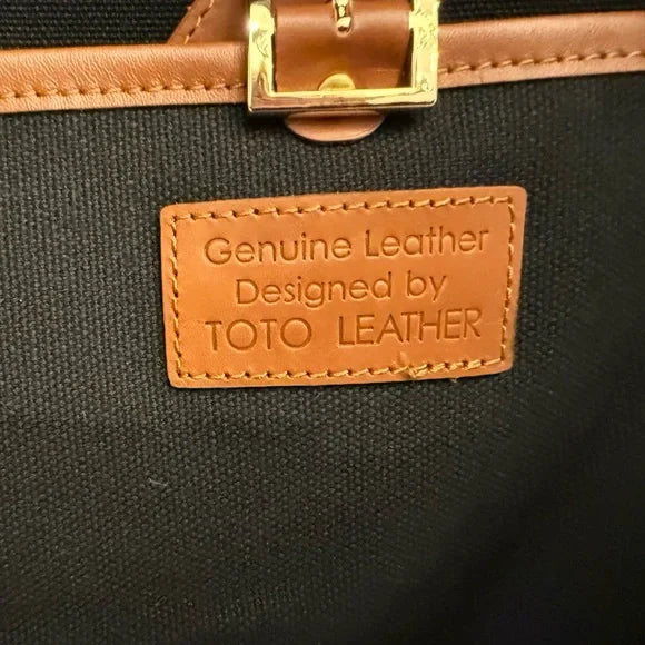 New York Leather Film Academy Messenger Bag chestnut brown black interior NWOT