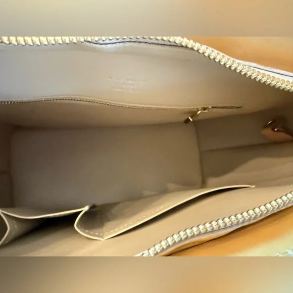 Louis Vuitton Monogram Vernis Houston Tote. Excellent condition.