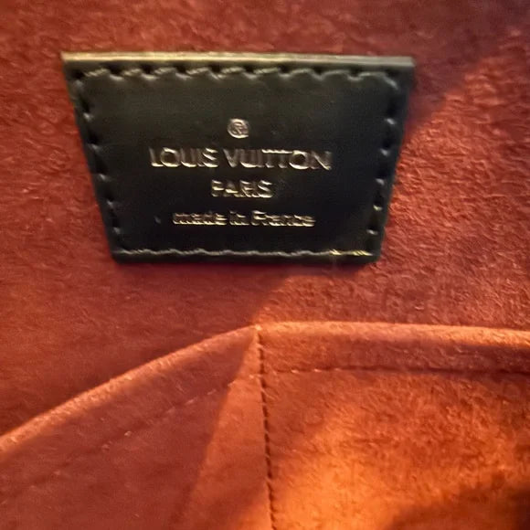 Louis Vuitton Tuileries Tote Epi Handbag Pristine Condition.