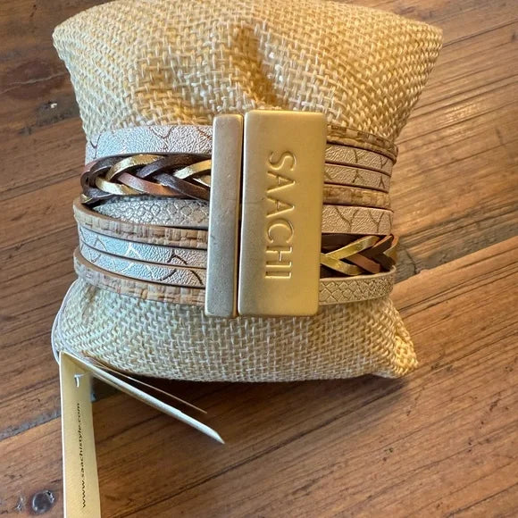 SAACHI Leather Heart Charm Bracelet.