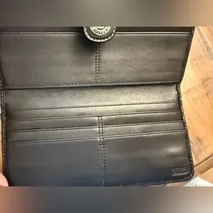 Coach Signature White/Black Zip Around Wallet